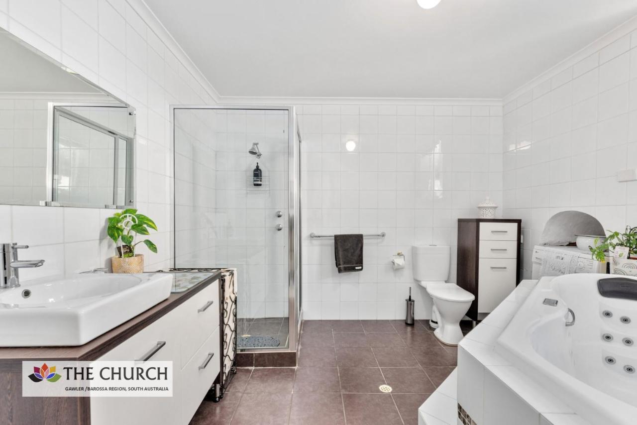 'The Church' Guest Home, Gawler Barossa Region Willaston ภายนอก รูปภาพ